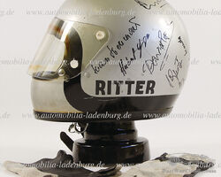 Automobilia Ladenburg - Spring Auction May 7 & 8, 2021 | Steve McQueen 'Le Mans' crash helmet