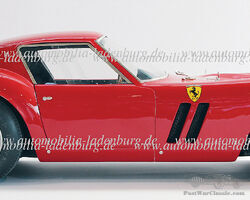 Automobilia Ladenburg - Spring Auction May 7 & 8, 2021 | Ferrar / Bell scale model