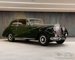 1952 Bentley Mark VI Saloon Coupé by James Young