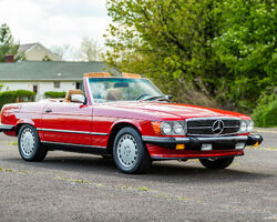 1988 Mercedes-Benz 560SL | Bonhams | Amelia Island Auction | 20 May 2021