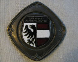 17 Zeer zeldzame oude email Garmisch Partenkirchen autobadge