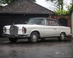 1963 Mercedes-Benz 220SE Cabriolet | Historics Auctioneers