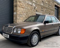 1987 Mercedes-Benz 300E | Historics Auctioneers