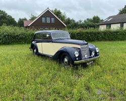 Amstrong-Siddeley Whitley Six Light Saloon 1953
