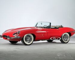 1961 Jaguar E-Type Series 1 3.8-Litre Roadster | RM Sothebys | Monterey | 12-14 August 2021