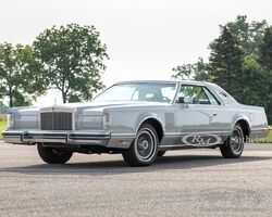 1977 Lincoln Continental Mark V Cartier Edition  | RM Sotheby's | Auburn Fall event | 2 - 5 Sept 2021