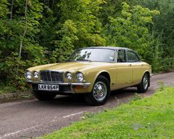 1975 Jaguar XJ6 Series II (4.2 Litre) | Ascot Racecourse | Historics Auctioneers | 25th September 2021