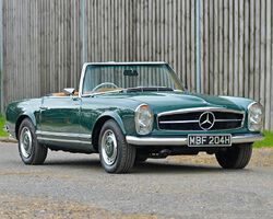 1970 Mercedes-Benz 280 SL Pagoda | Ascot Racecourse | Historics Auctioneers | 25th September 2021