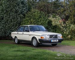 1990 Volvo 240GL Saloon | Mercedes-Benz World | Historics Auctioneers | 27th November 2021