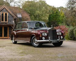 1964 Rolls-Royce Phantom V Limousine by Mulliner Park Ward | Mercedes-Benz World | Historics Auctioneers | 27th November 2021