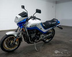 1985 Suzuki GS550E | Christmas Around the World | Sonicbidder.com auction