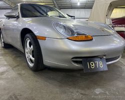 1978 Porsche 911 | Christmas Around the World | Sonicbidder.com auction