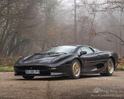 1993 Jaguar XJ220 Coupé | Les Grandes Marques du Monde à Paris | 3 February 2022 |Bonhams