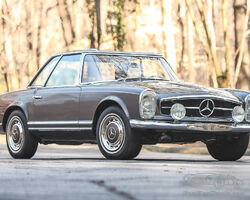 1971 Mercedes-Benz 280 SL | Amelia Island 2022 | Gooding & Co | March 4