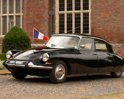 1967 Citroën DS19 Prestige Saloon | Goodwood Revival Sale | Bonhams | 17 Sept 2022