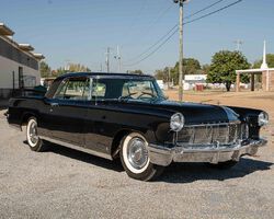 1956 Lincoln Continental Mark II | Christmas around the world auction 2022 | Sonicbidder.com