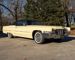 1969 Cadillac Deville | Christmas around the world auction 2022 | Sonicbidder.com