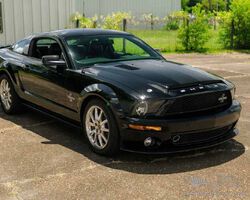2009 Ford Mustang | Christmas around the world auction 2022 | Sonicbidder.com