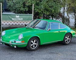 Porsche 911 2.2 T Coupè (1 of 1934) 1971