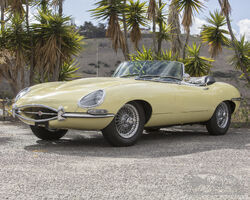 1965 Jaguar E-Type Series I 4.2 Roadster | The Scottsdale Auction | Bonhams | Jan 27, 2023