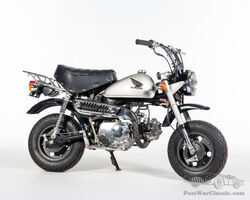 2002 Honda Monkey Z50J3-7J | Les Grandes Marques du Monde à Paris | Bonhams