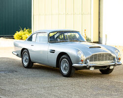 1962 Aston Martin DB4 'Series V' Vantage Sports Saloon | Les Grandes Marques du Monde à Paris | Bonhams