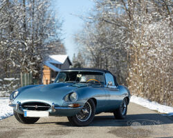 1962 Jaguar  E-Type 'Series 1' 3.8-Litre Roadster | Les Grandes Marques du Monde à Paris | Bonhams