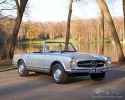 1968 Mercedes-Benz 230 SL Pagoda | Historics Auctioneers | The London Classic Car Show Auction | 25th February 2023