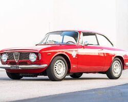 1968 Alfa Romeo Giulia Sprint GTA 1300 Junior Stradale | Amelia Island Auctions | Gooding & Co | March 2-3, 2023