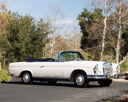 1966 Mercedes-Benz 250 SE Cabriolet | Amelia Island Auctions | Gooding & Co | March 2-3, 2023