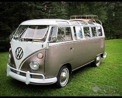 1964 Volkswagen Type 2 21-Window Deluxe Microbus | The Amelia Island Auction | Bonhams | March 2, 2023