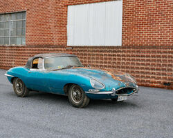 1961 Jaguar E-Type Series 1 3.8 'Flat Floor' Roadster with Hard Top | The Amelia Island Auction | Bonhams | March 2, 2023
