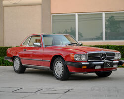 1989 Mercedes-Benz 560SL | The Amelia Island Auction | Bonhams | March 2, 2023