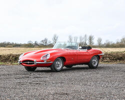 1961 Jaguar E-Type Series I 3.8-Litre 'Flat Floor' Roadster | Bonhams Goodwood Members' Meeting Auction | 16 April 2023