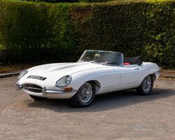 1961 Jaguar E-Type Series I Roadster Flat Floor | Ascot Racecourse Sale | 27 May 2023