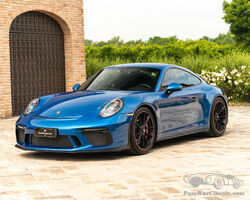 Porsche 911 GT3 touring 2018