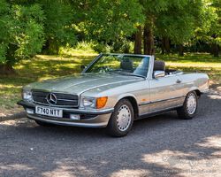 1989 Mercedes-Benz 300 SL  | Windsor View Lakes Sale - July 2023 | Historics Auctioneers