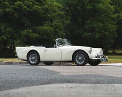 1960 Daimler SP250 Dart ‘B’ Specification | Windsor View Lakes Sale - July 2023 | Historics Auctioneers