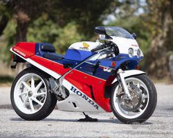 1987 Honda VFR750R RC30 | Geared Online | Auction ends 8 December 2023