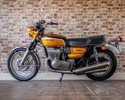 1972 Suzuki GT550 | Mercedes Benz Worlds Brooklands sale - November 2023 | Historics Auctioneers
