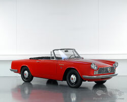 1959 FIAT-Abarth 2200 Spider | Les Grandes Marques du Monde à Paris | Bonhams|Cars
