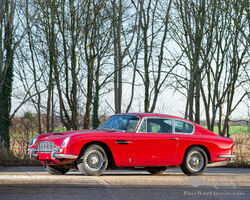1967 Aston Martin  DB6 Vantage Sports Saloon | Les Grandes Marques du Monde à Paris | Bonhams|Cars
