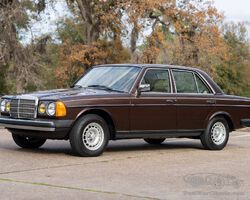 1984 Mercedes-Benz 300 D | Amelia Island Auction | Gooding & Company | March 1, 2024