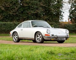 1971 Porsche 911E | Ascot Racecourse 2nd March 2024 Sale | Historics Auctioneers
