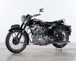 1955 Ariel Square Four | Gooding & Company | Geared Online | Motorcycles