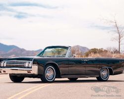 1963 Lincoln Continental Convertible | Pebble Beach Auctions 2024 | Gooding & Company