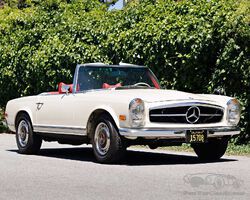 1971 Mercedes-Benz 280 SL | Pebble Beach Auctions 2024 | Gooding & Company