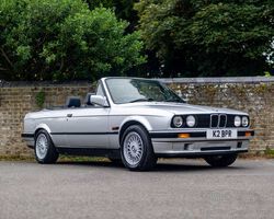 1993 BMW 318i LUX Convertible | Historic Auctioneers | 14th September | Ascot Racecourse