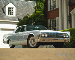 1962 Lincoln Continental Sedan | RM Sotheby's | Hershey