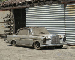 1965 Mercedes-Benz 300 SE Cabriolet | RM Sotheby's | The Junkyard: The Rudi Klein Collection
